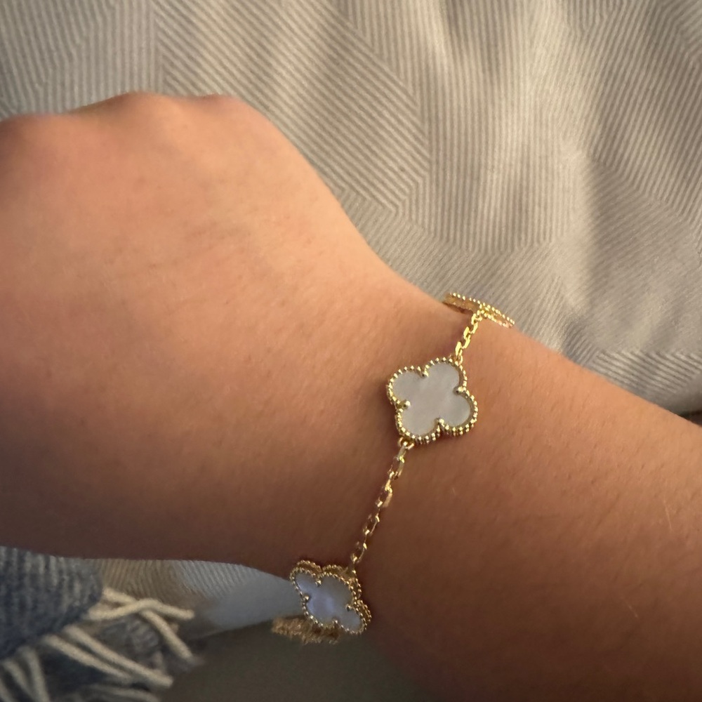 Gold mother of pearl clover bracelet